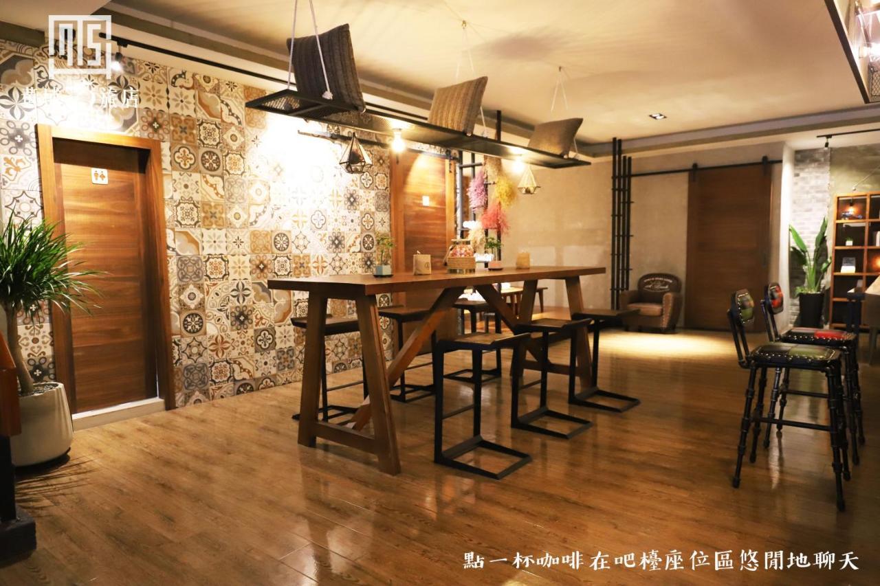 Military 75 Hotel Taichung Exterior foto